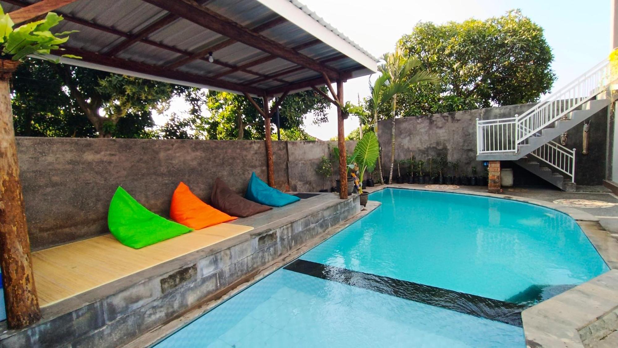 Menjangan View Bed & Breakfast Banyuwedang Exterior foto